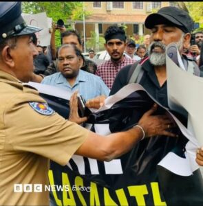 Journalists and the public come to the streets&hellip;